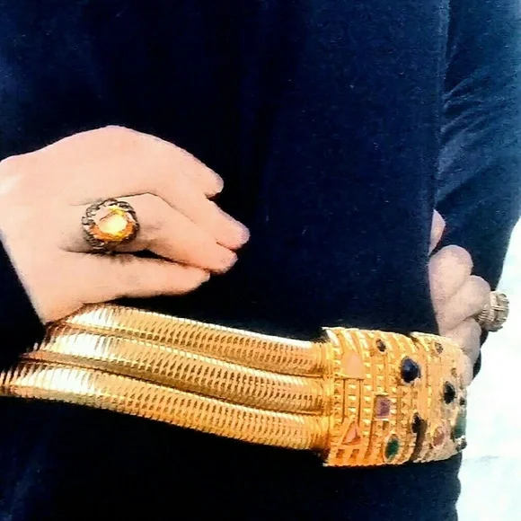 Vintage 70s Gold Stretch Belt w/ Gemstones Buckle - Picture 9 of 11